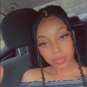 Meet your Posher, Destiny